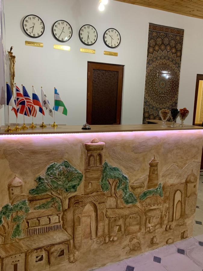 Old Safari Golden Location Guest House Bukhara Esterno foto