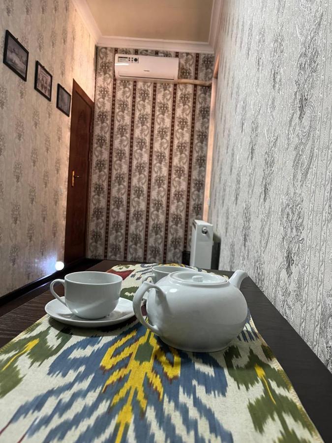 Old Safari Golden Location Guest House Bukhara Esterno foto