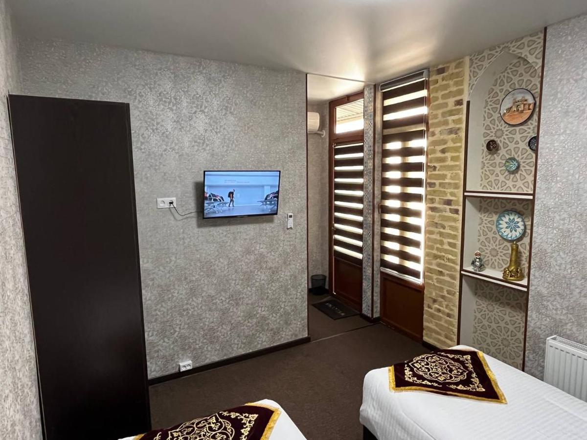 Old Safari Golden Location Guest House Bukhara Esterno foto